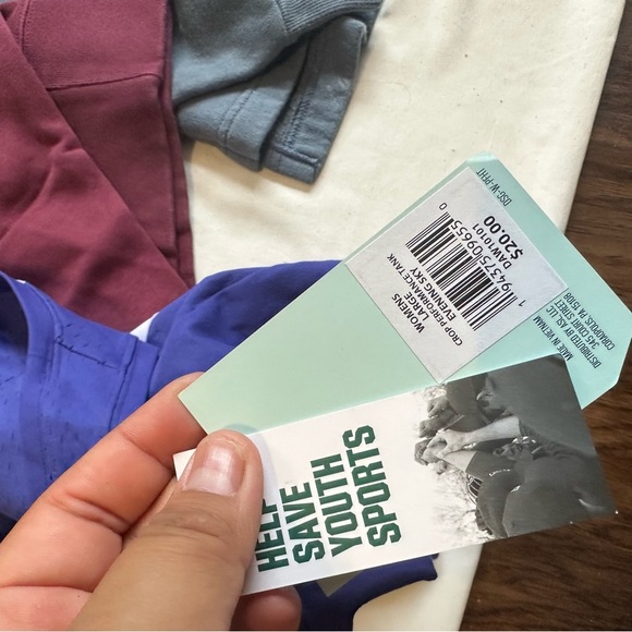 Activewear Nike and More Bundle - Picture 12 of 16